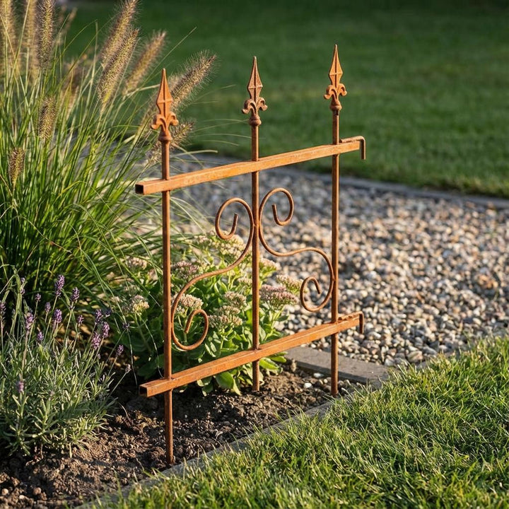 Gartenzaun Element Metall Rostoptik 46 × 60 cm – Dekorative Beeteinfassung mit Muster