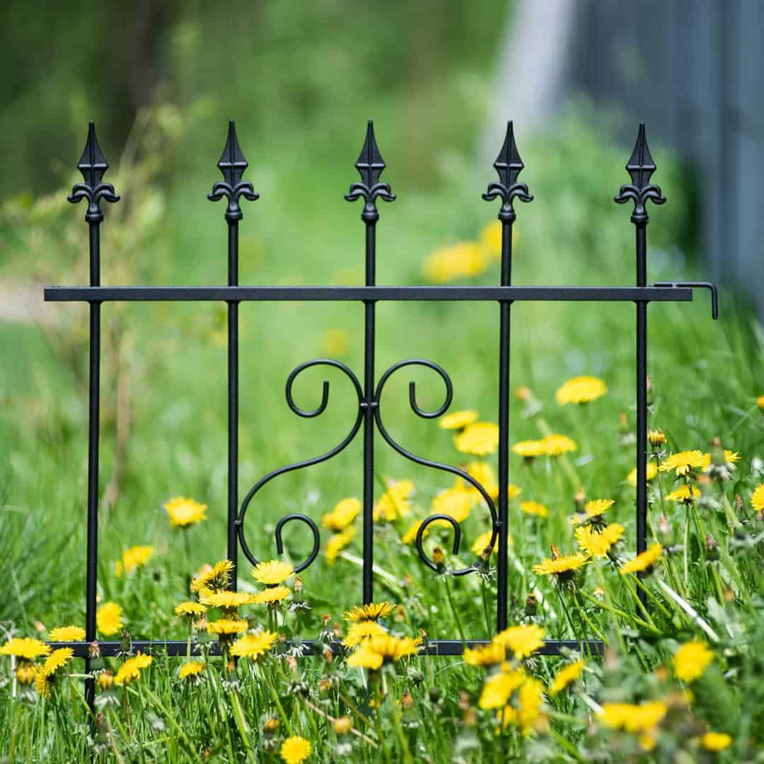Gartenzaun Element Metall Schwarz – Beeteinfassung mit Muster, 66 × 75 cm