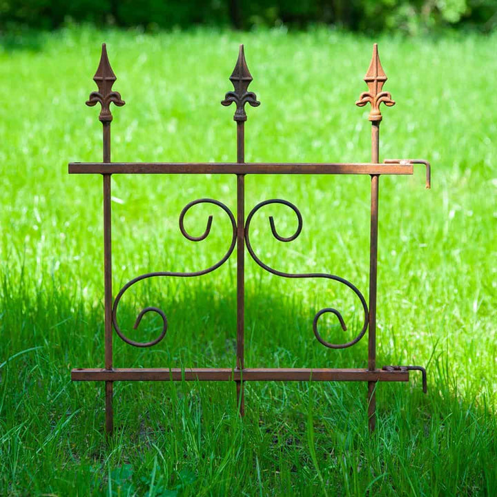 Gartenzaun Element Metall Rostoptik 46 × 60 cm – Dekorative Beeteinfassung mit Muster