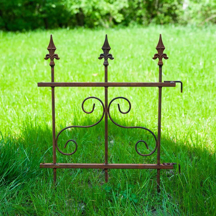 Gartenzaun Element Metall Rostoptik 46 × 60 cm – Dekorative Beeteinfassung mit Muster