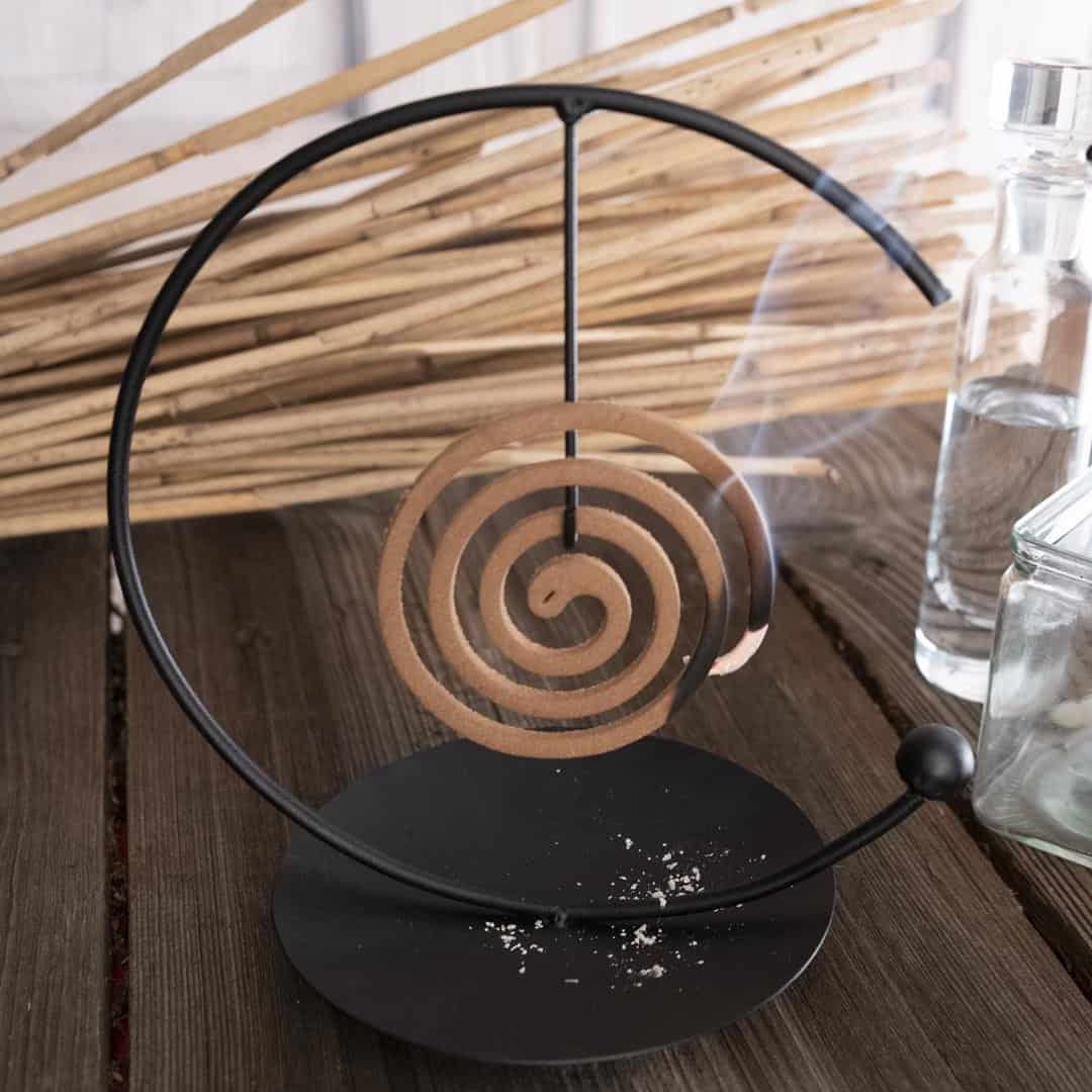 Halter für Mückenspiralen – Metallständer für Garten & Terrasse