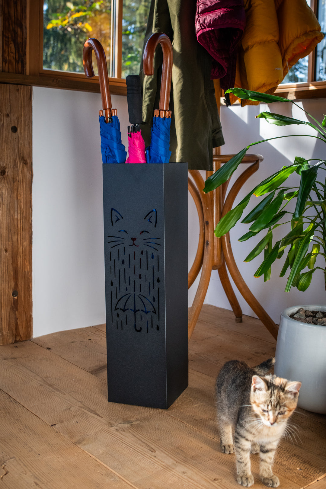 Metal Umbrella Stand – Umbrella Holder with Leaf Motif