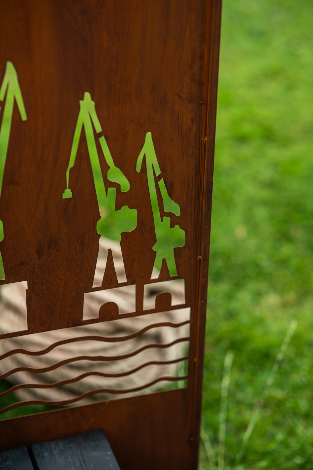 Sichtschutz Gartenpaneel Metall – Motiv Werft, 160 × 50 cm