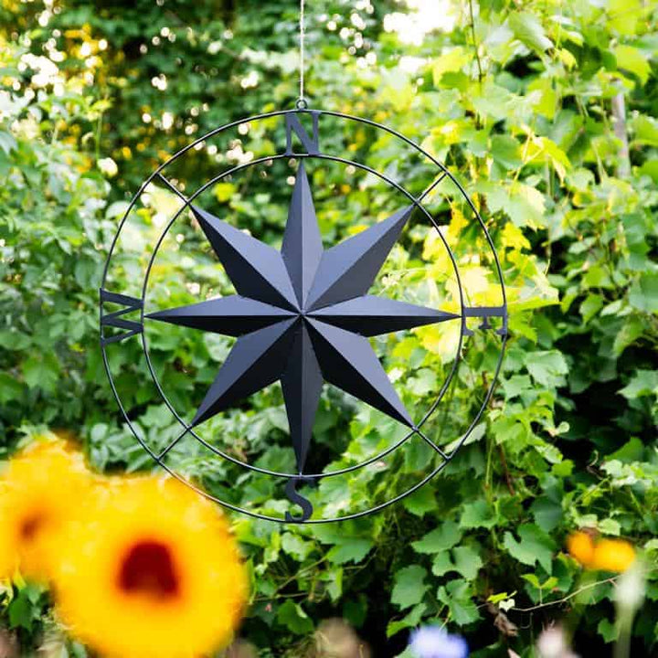 Wanddekoration „Windrose“ aus Metall – Moderne Wandskulptur in Schwarz