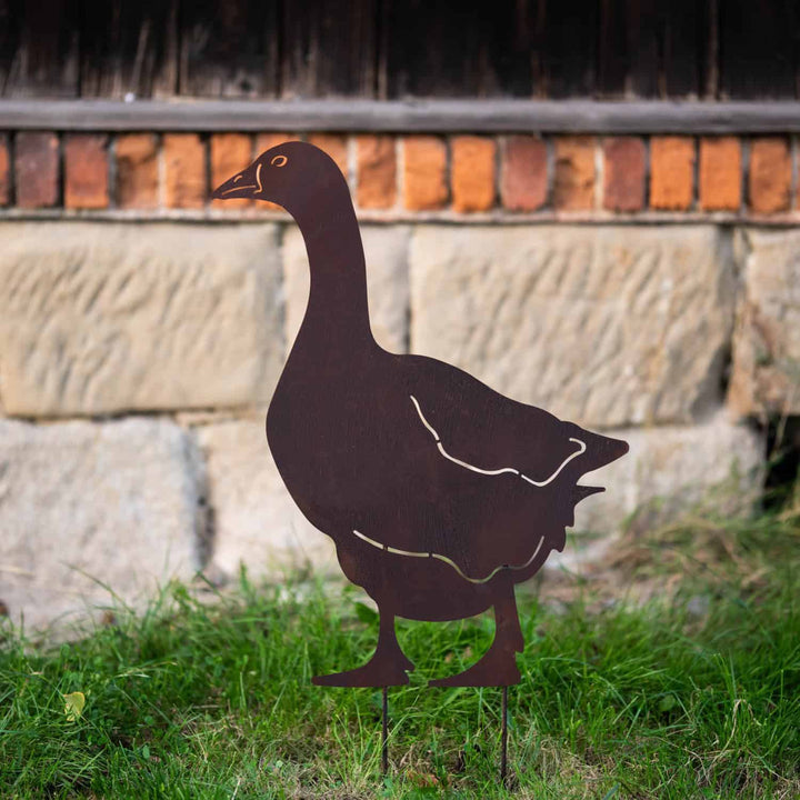 Gartenstecker Gans aus Metall – Rustikale Gartenfigur in Rostoptik