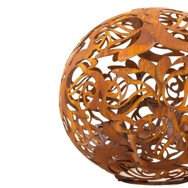 Gartenkugel "Rosenranke" – Rost-Deko aus Stahl mit Rosen-Ornament