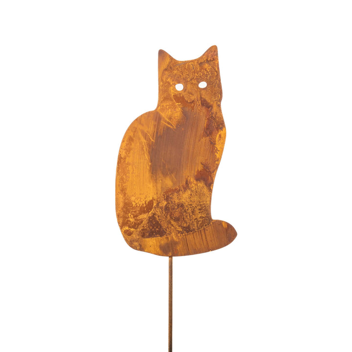 Metallische Katzenfigur – natürliche Gartenfigur mit rustikalem Charakter