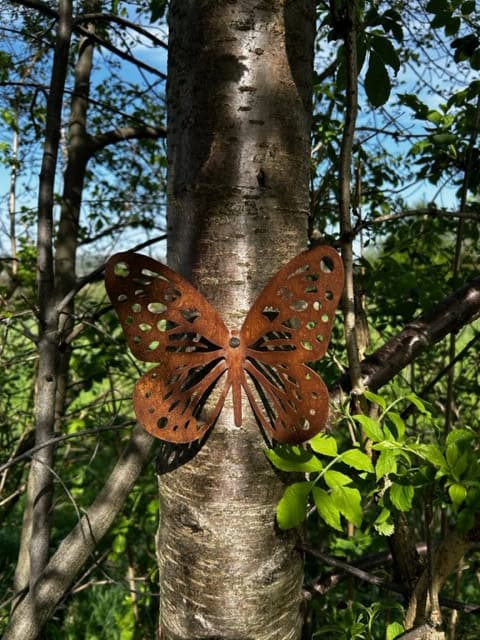 Metallischer Garten Schmetterling