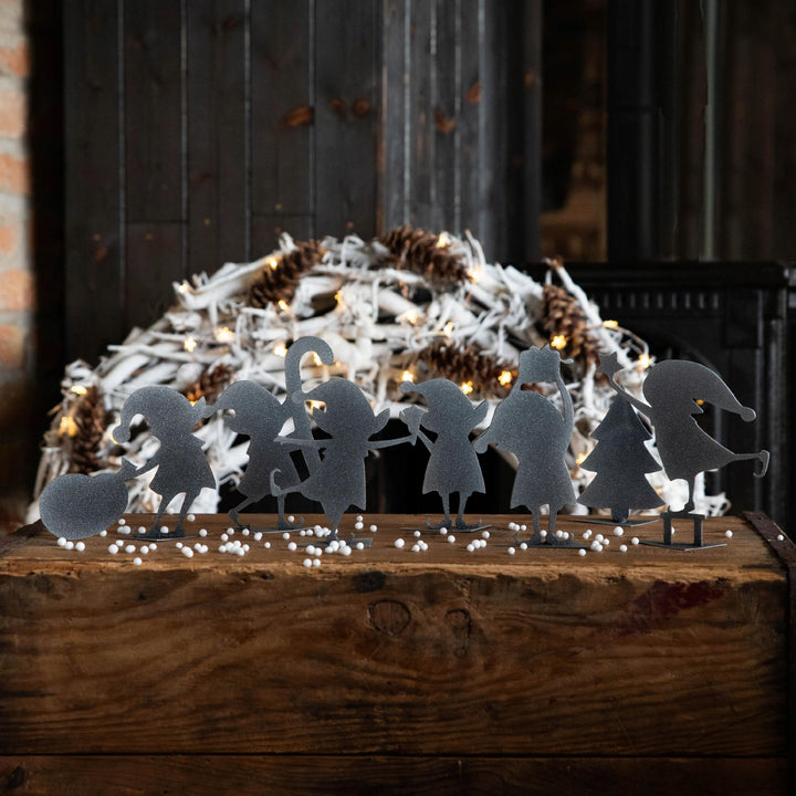 Weihnachtlicher Gnom aus Metall – dekorative Tischfigur