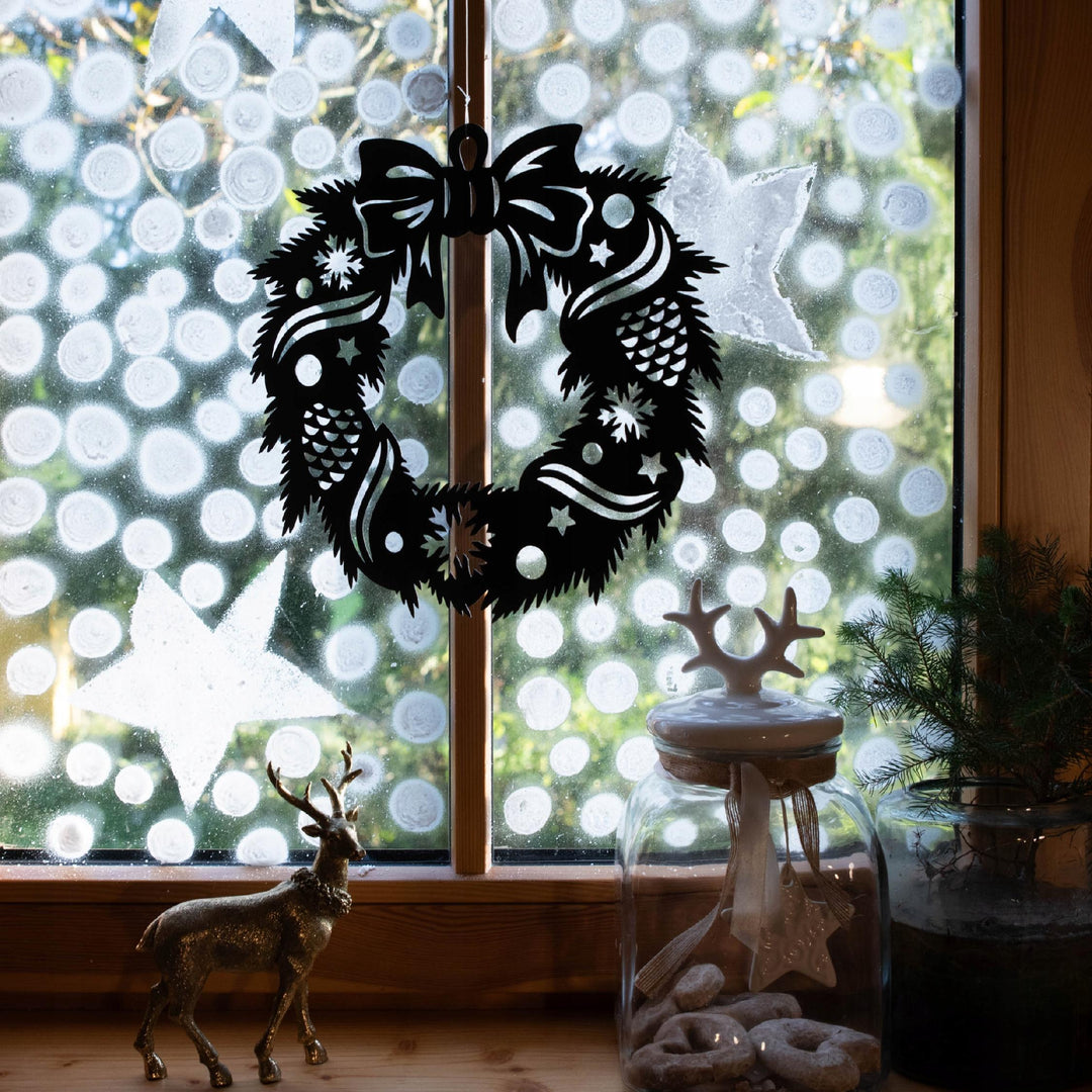 Dekorativer Weihnachtskranz – Metallkranz für Tür oder Fenster