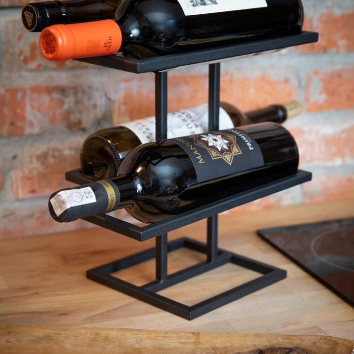 Freistehendes Weinregal aus Metall – Flaschenhalter für 5 Flaschen, 42 cm