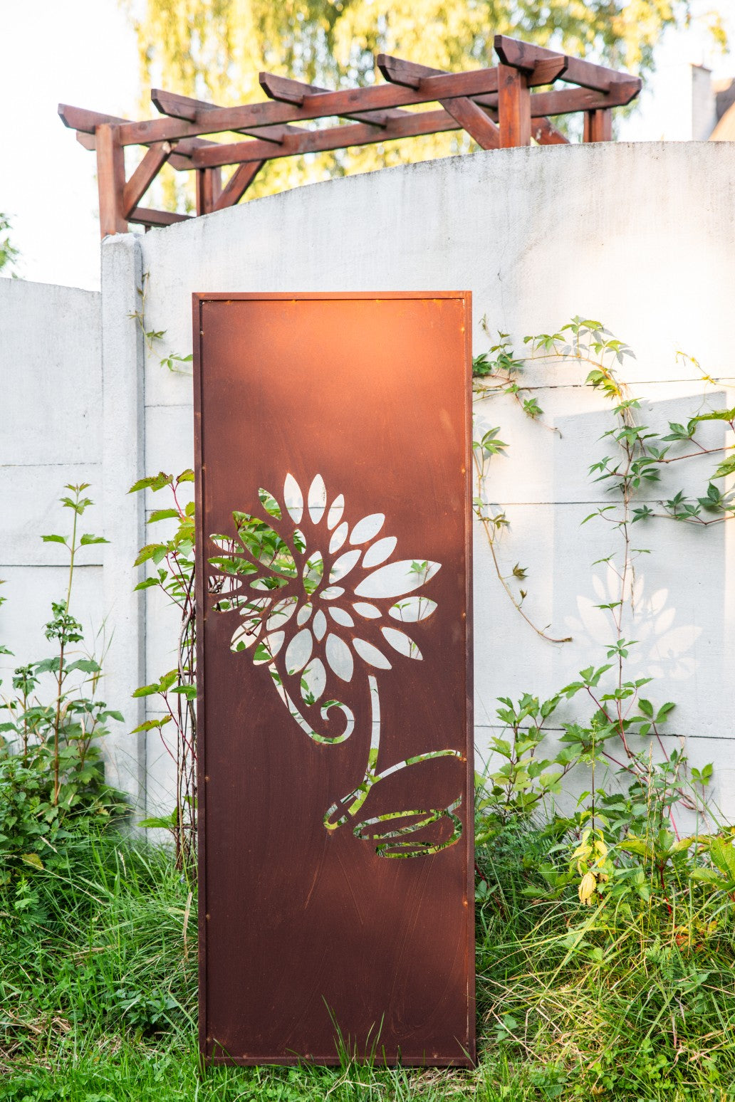 Sichtschutz Gartenpaneel Metall – Motiv Große Blume, 160 × 50 cm