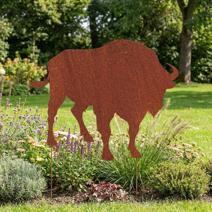 Gartenfigur Wisent aus Metall – Gartenfigur in natürlicher Rostoptik
