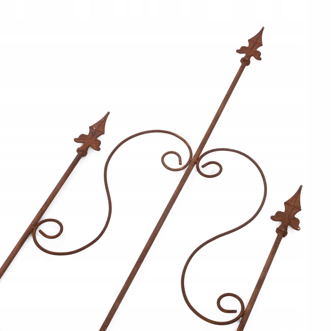 Staudenhalter aus Metall – Blumenhalter und Pflanzenstütze
