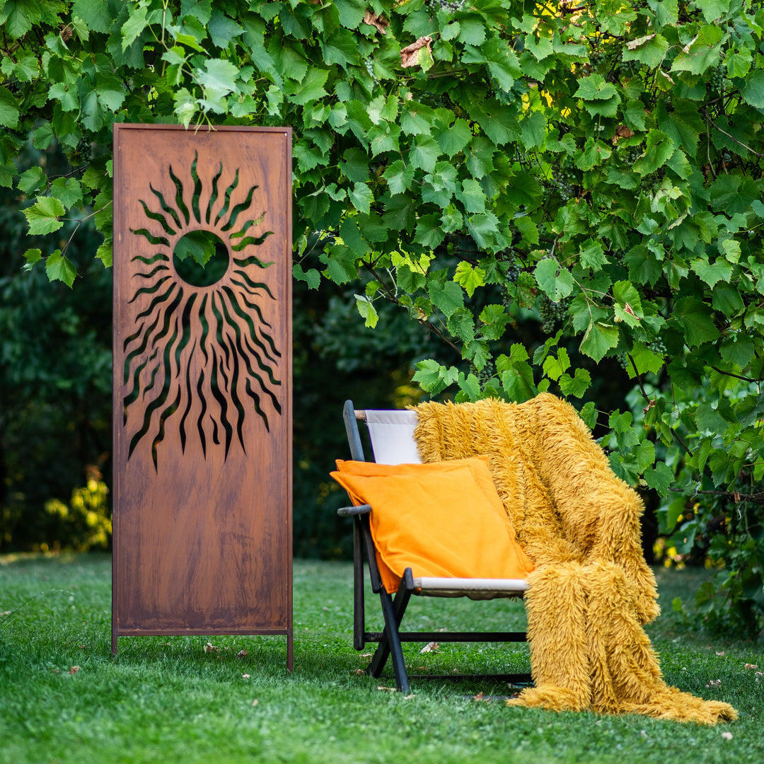 Sichtschutz Gartenpaneel Metall – Motiv Sonne, 160 × 50 cm