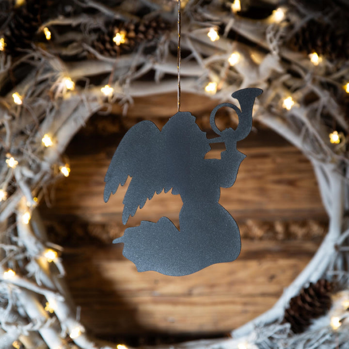 Weihnachtsengel aus Metall – Weihnachtsdekoration