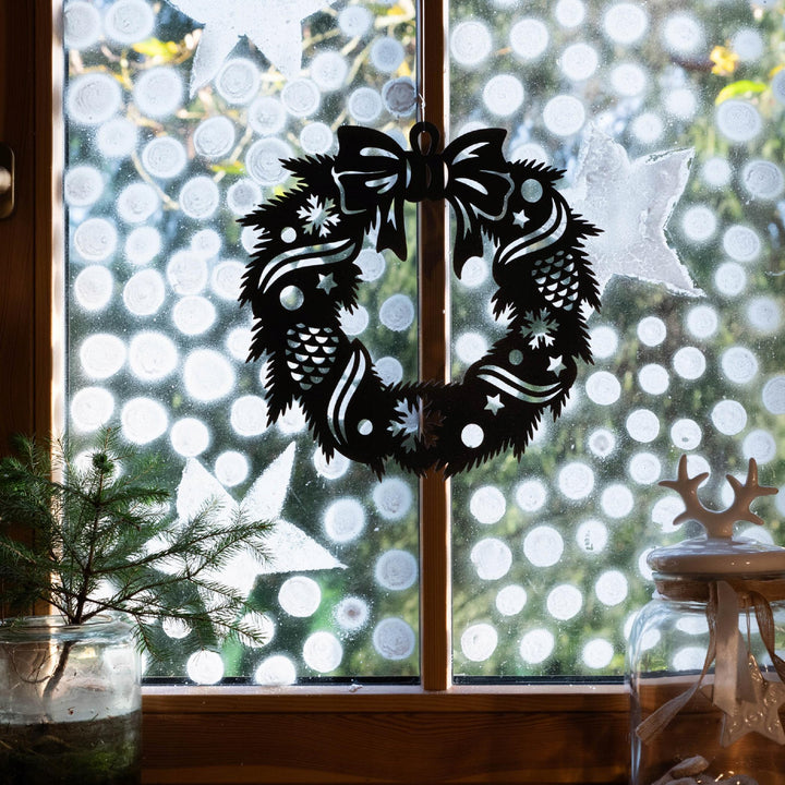 Dekorativer Weihnachtskranz – Metallkranz für Tür oder Fenster